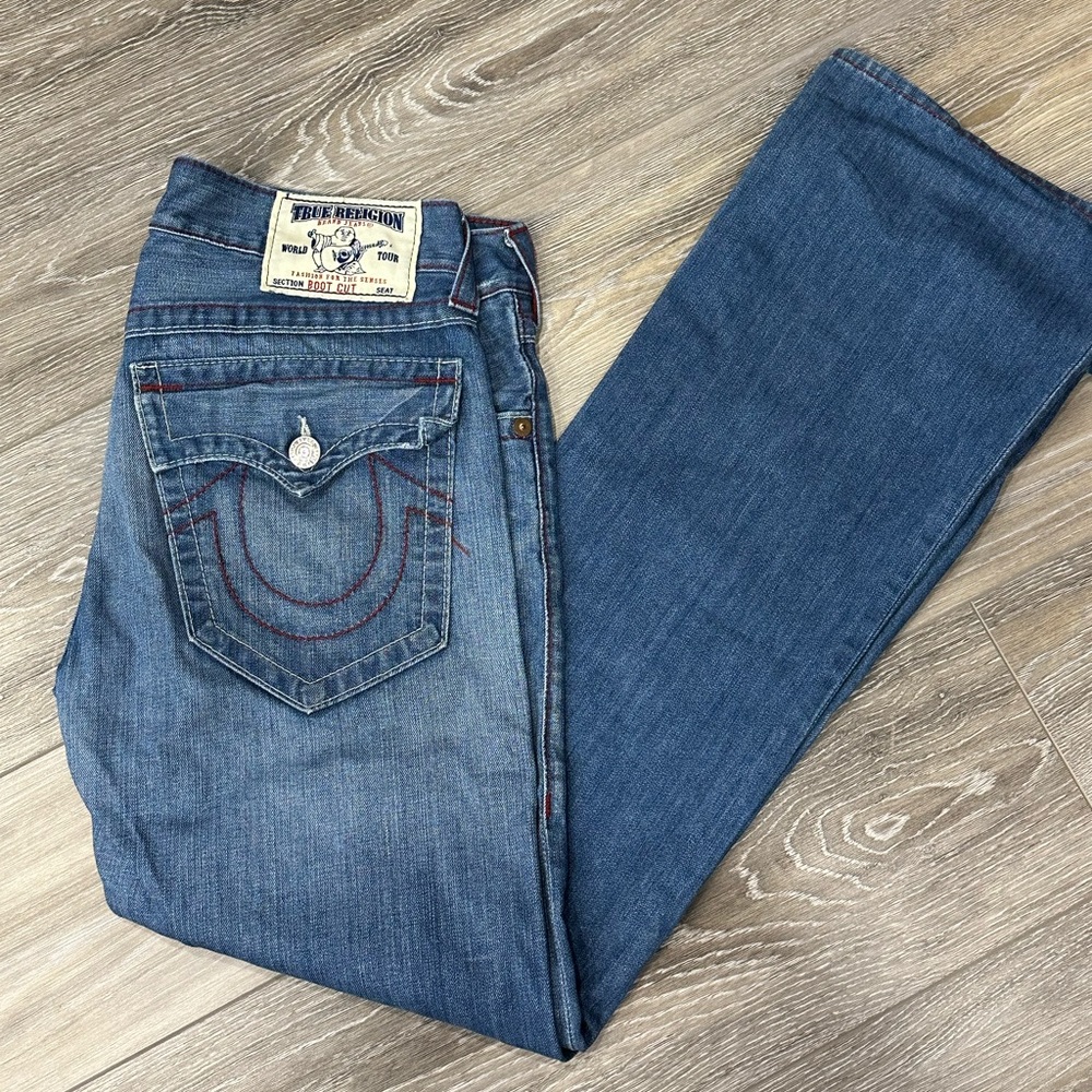 TRUE RELIGION BOOTCUT JEANS [Size 32]